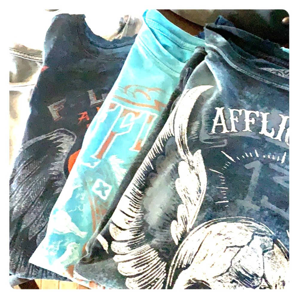 4 XL Affliction shirts Selling in a pack